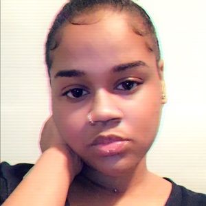 Meet your Posher, Toni